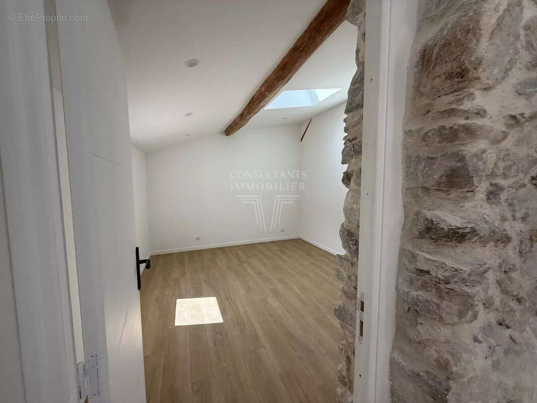 Appartement à PEGOMAS