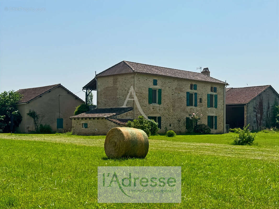 Maison à DURAVEL