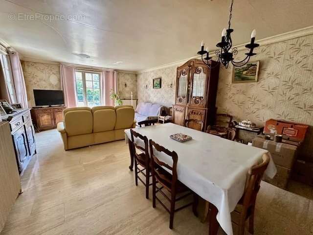 Maison à LILLEBONNE