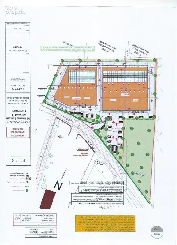 MONTAUROUX 83440 Local à usage d'entrepôt ou d'activités de 142 m2 à vendre - photo 2