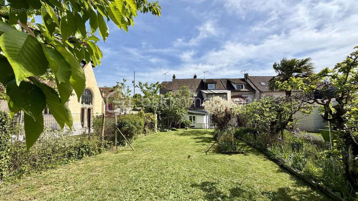 Maison de ville-3chambres-Jardin-Quartier Saint Cyr - photo 18