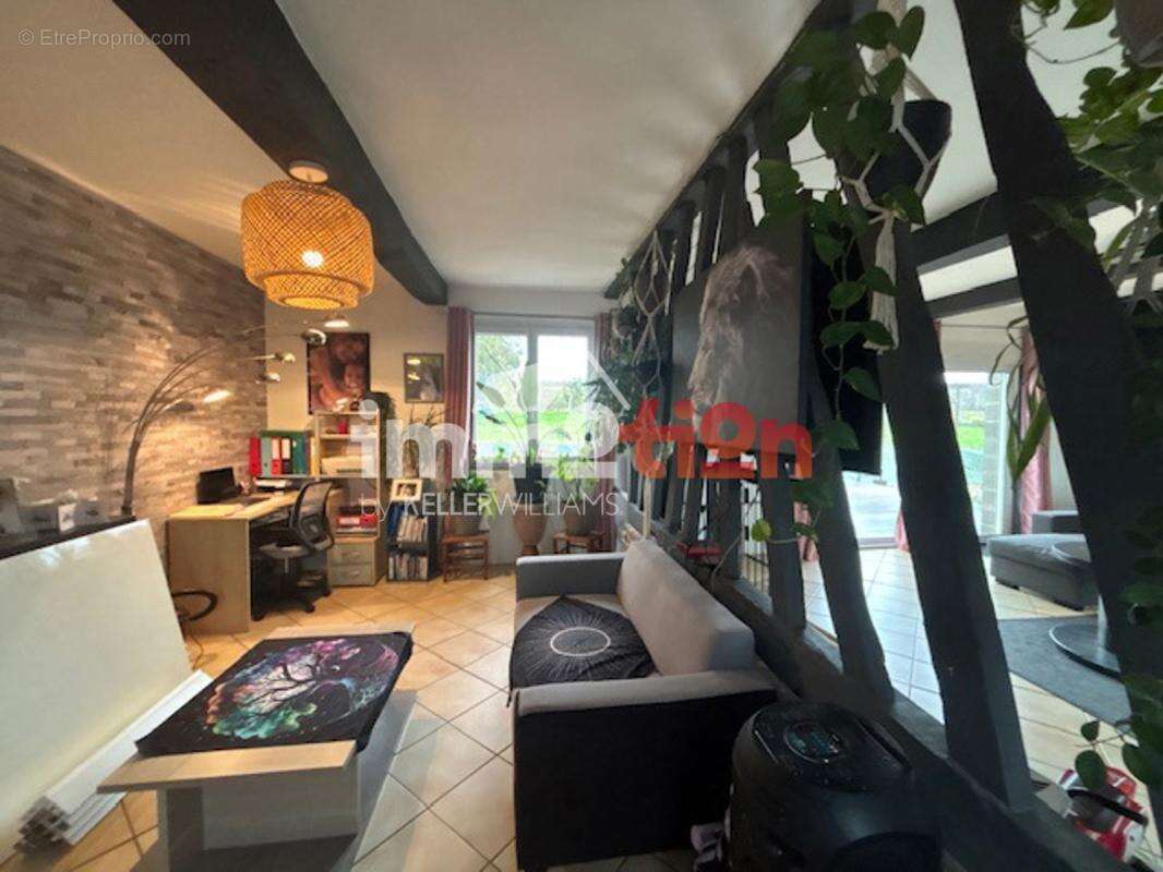 Maison à SAINT-MARTIN-EN-CAMPAGNE