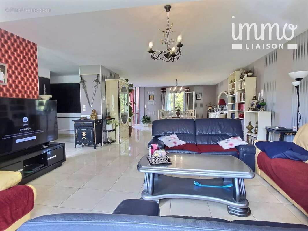 Maison à CHAUMONT-SUR-LOIRE