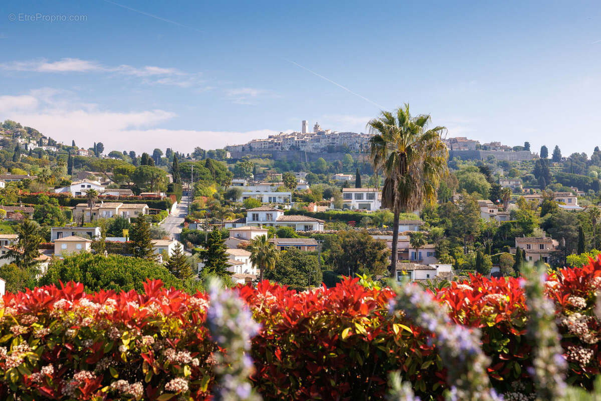 Maison à LA COLLE-SUR-LOUP