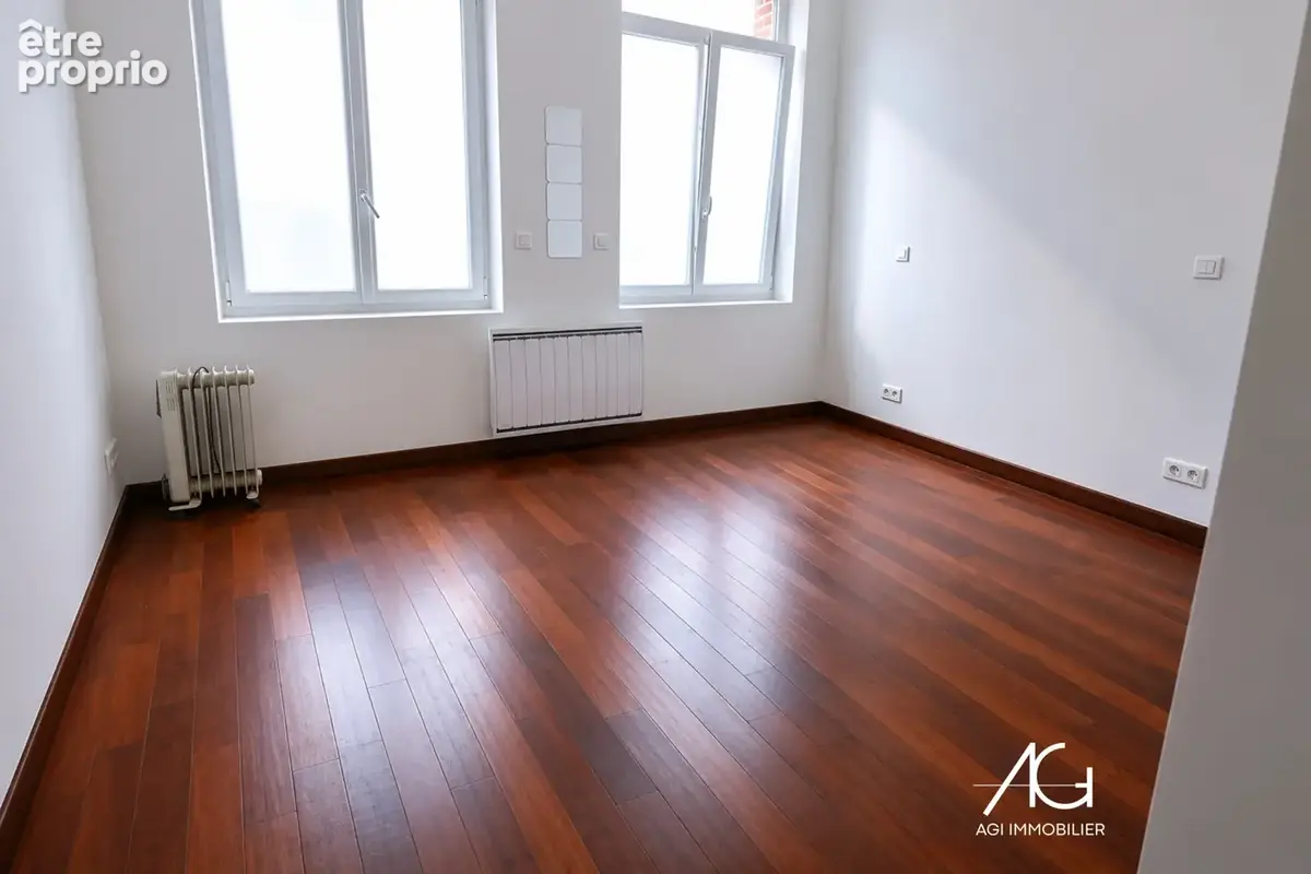 LILLE   Rue Caumartin  T2 37 m2  Emplacement Exceptionnel  129 500 € FAI - photo 2