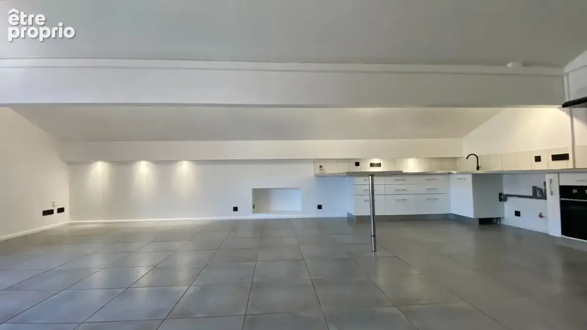T4 Esprit Loft de 85 m2 Fréjus - photo 2