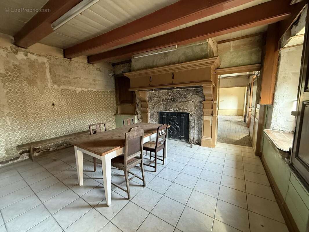 Authentique ferme-bourgeoise de village à Melay – “l’Ibiza du Nord” - photo 2