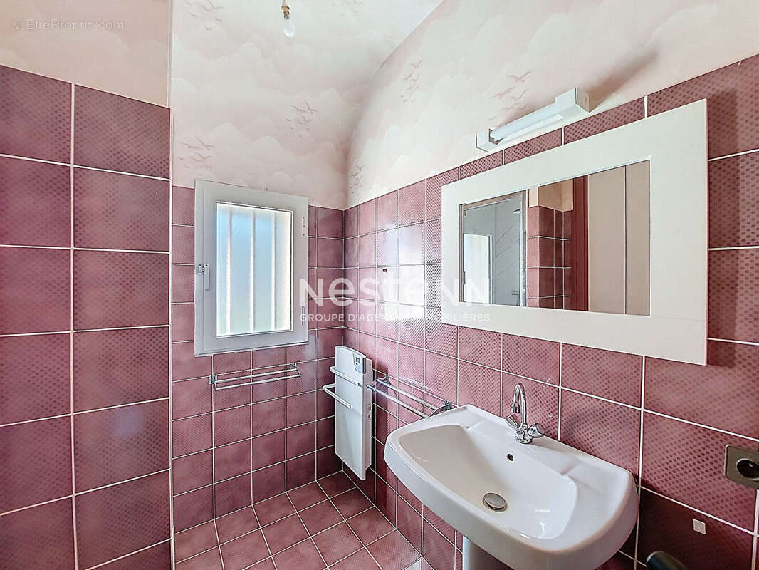 Maison à SAINTE-LUCE-SUR-LOIRE