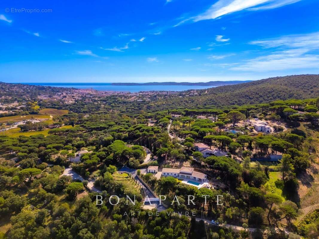 Villa d'architecte de plain-pied avec vue panoramique - photo 14