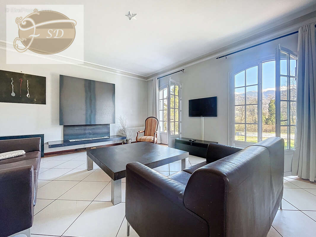 Maison à LA TERRASSE