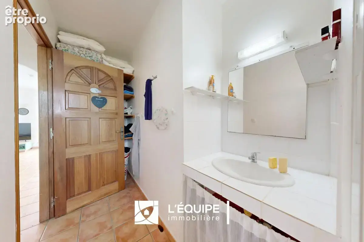 Maison 4 pièces 129 m² à vendre à Saint-Benoit (97470) - photo 7