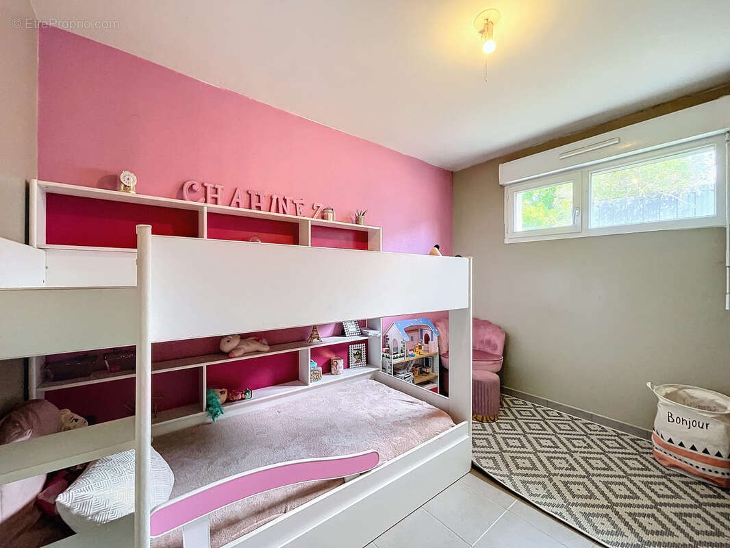 Appartement T3 77m2 dans une résidence sécurisée avec parking privé en sous-sol - photo 8