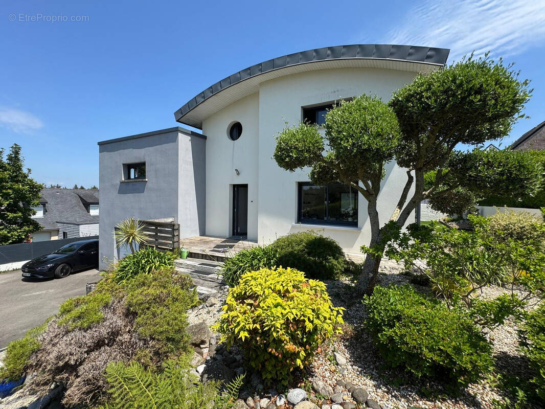 Maison à PLONEIS