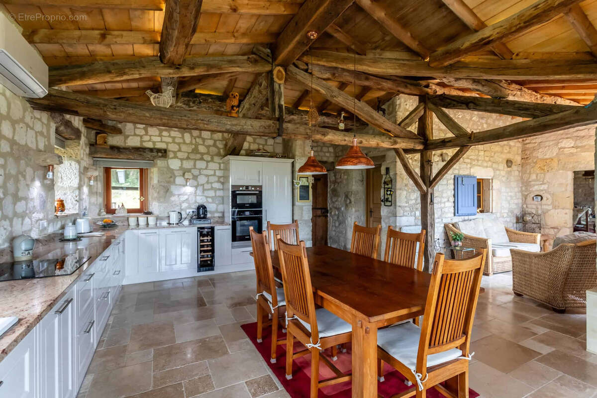 Maison à CORDES-SUR-CIEL