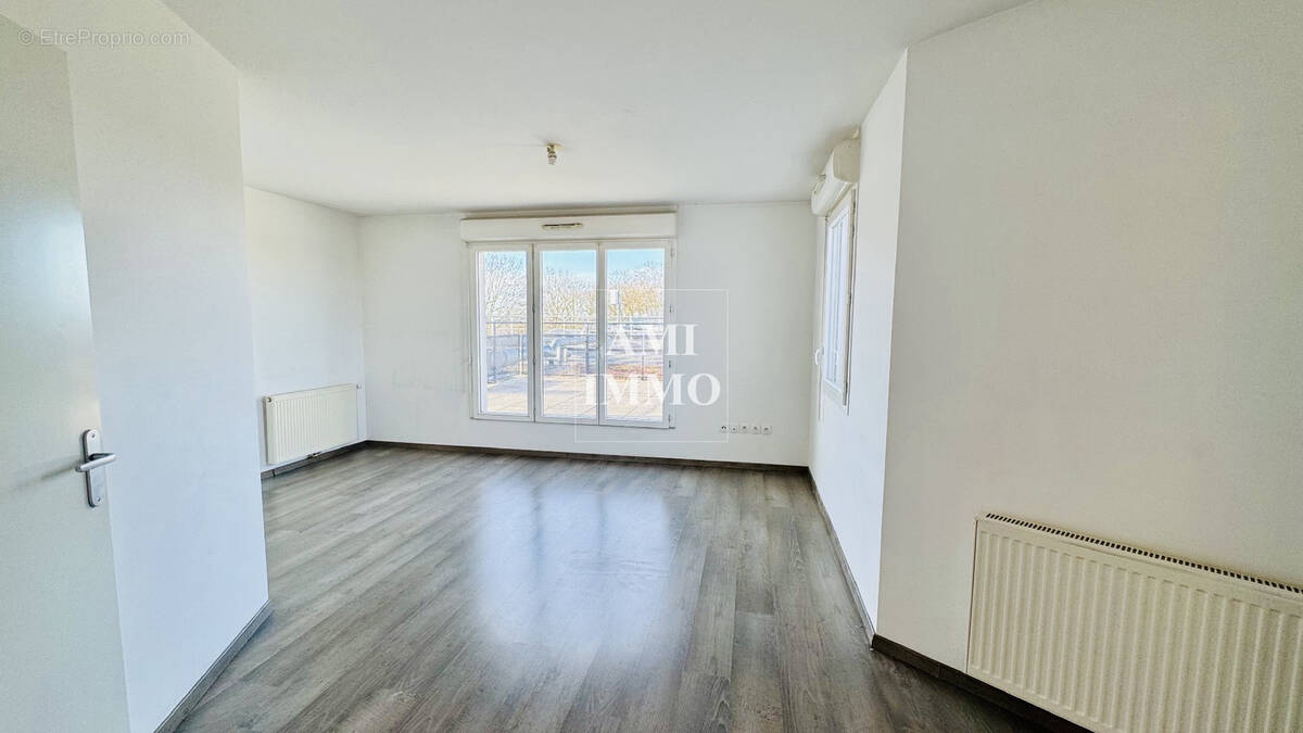 Appartement à ATHIS-MONS