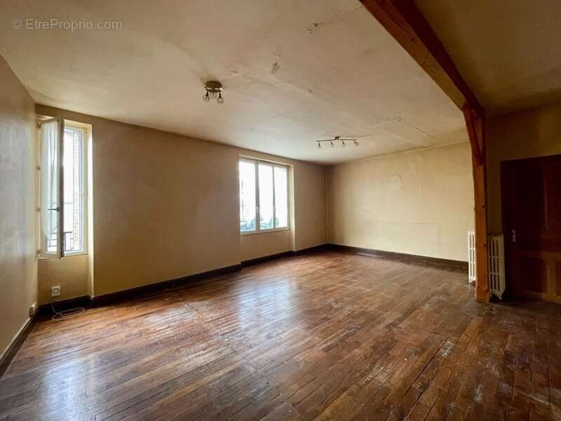 SANCOINS maison 4 chambres, terrain, annexes - photo 2
