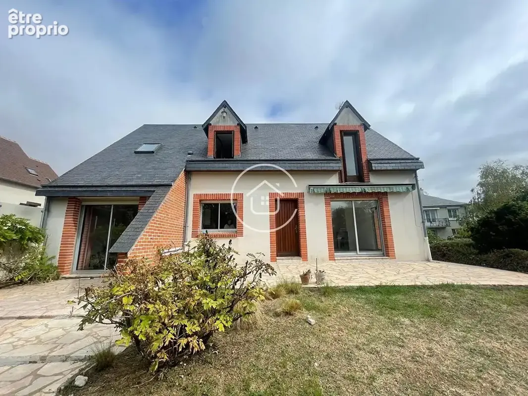 Maison La Chaussee Saint Victor 7 pièce(s) 128 m2 - photo 13