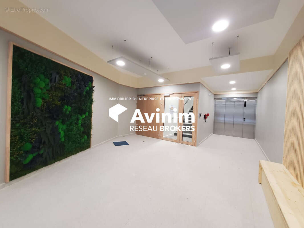 Commerce à ANNECY-LE-VIEUX