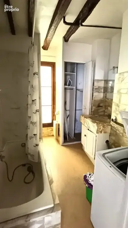 PARIS IVème, rue du Roi de Sicile, Studio de 35m² - photo 6