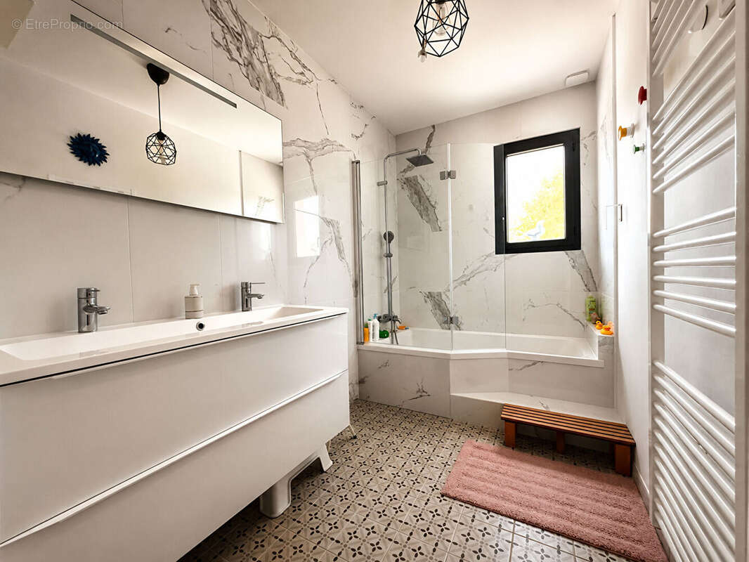Maison 7 pièces 151m² avec piscine à Saint-Loubès - photo 15