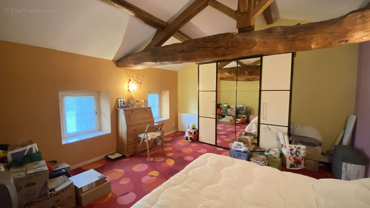 Maison à CHAMPAGNOLLES