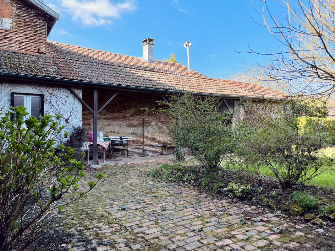 Maison à ROUMAZIERES-LOUBERT