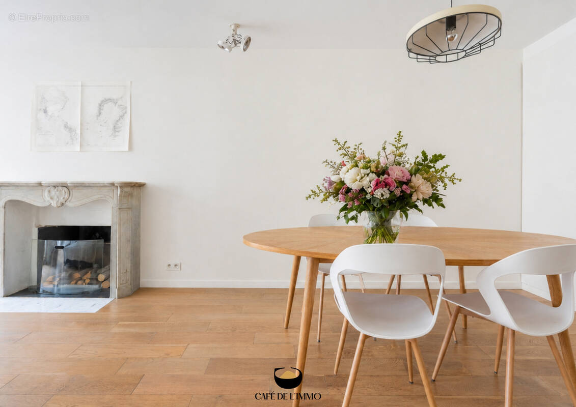 Appartement à PARIS-10E