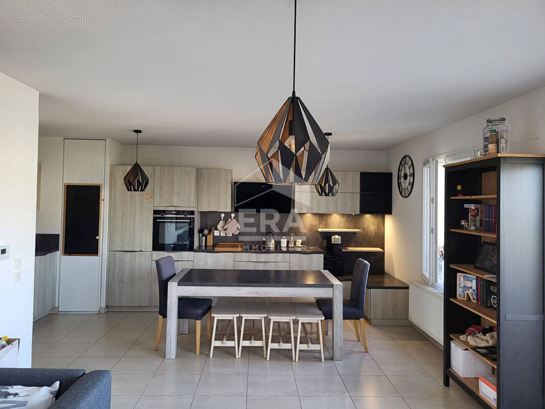 Appartement à LE MUY