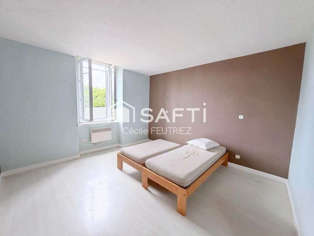 Maison 134 m² à Espagnac  - photo 7