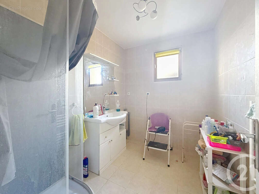Maison 90 m² à Les Loges-Margueron  - photo 6