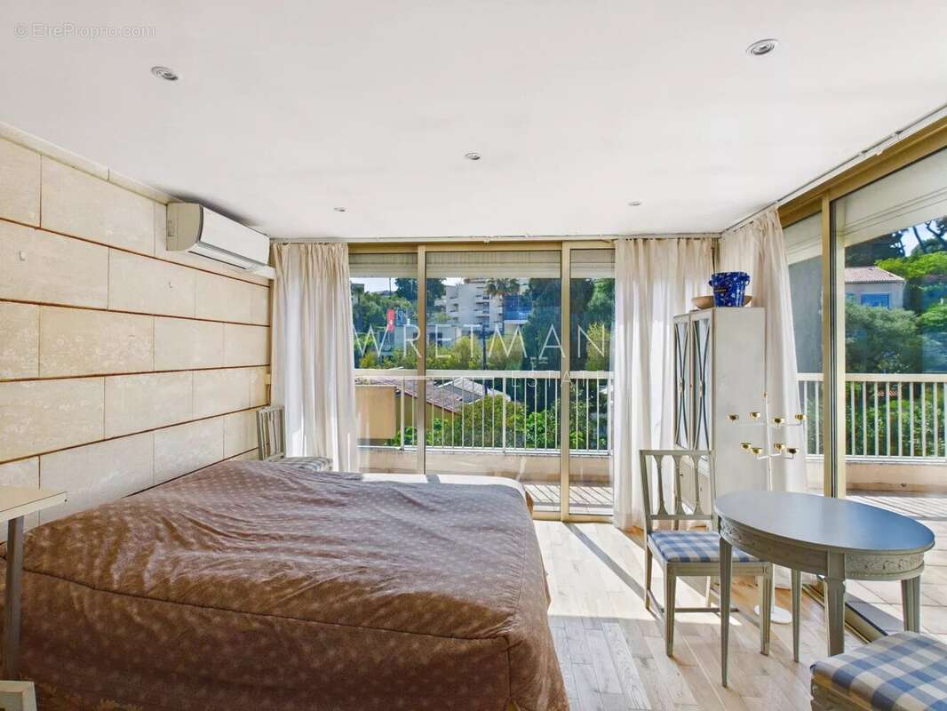 Appartement 6 pièces avec terrasse vue mer – Antibes - photo 13