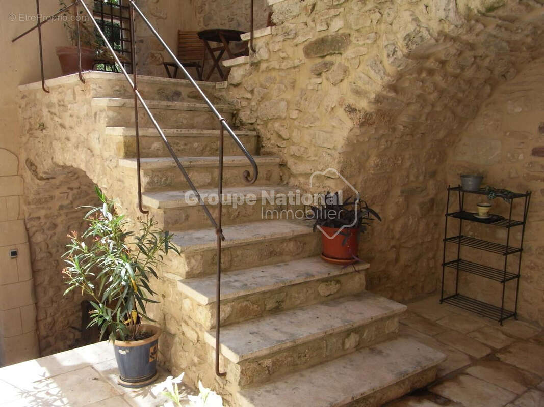 Maison à GOUDARGUES