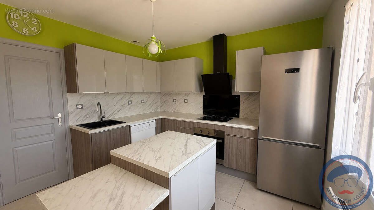 À découvrir sans tarder ! Maison de plain-pied 4 chambres à Pouzay - photo 2