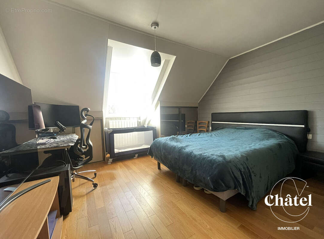 Maison  6 pièces proche Gare et A1 à 10 minutes - photo 12