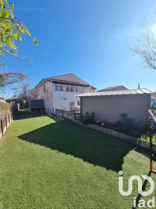 Photo 2 - Maison à CUERS