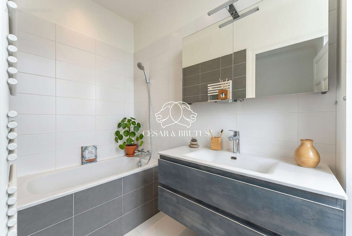 Appartement à LYON-7E