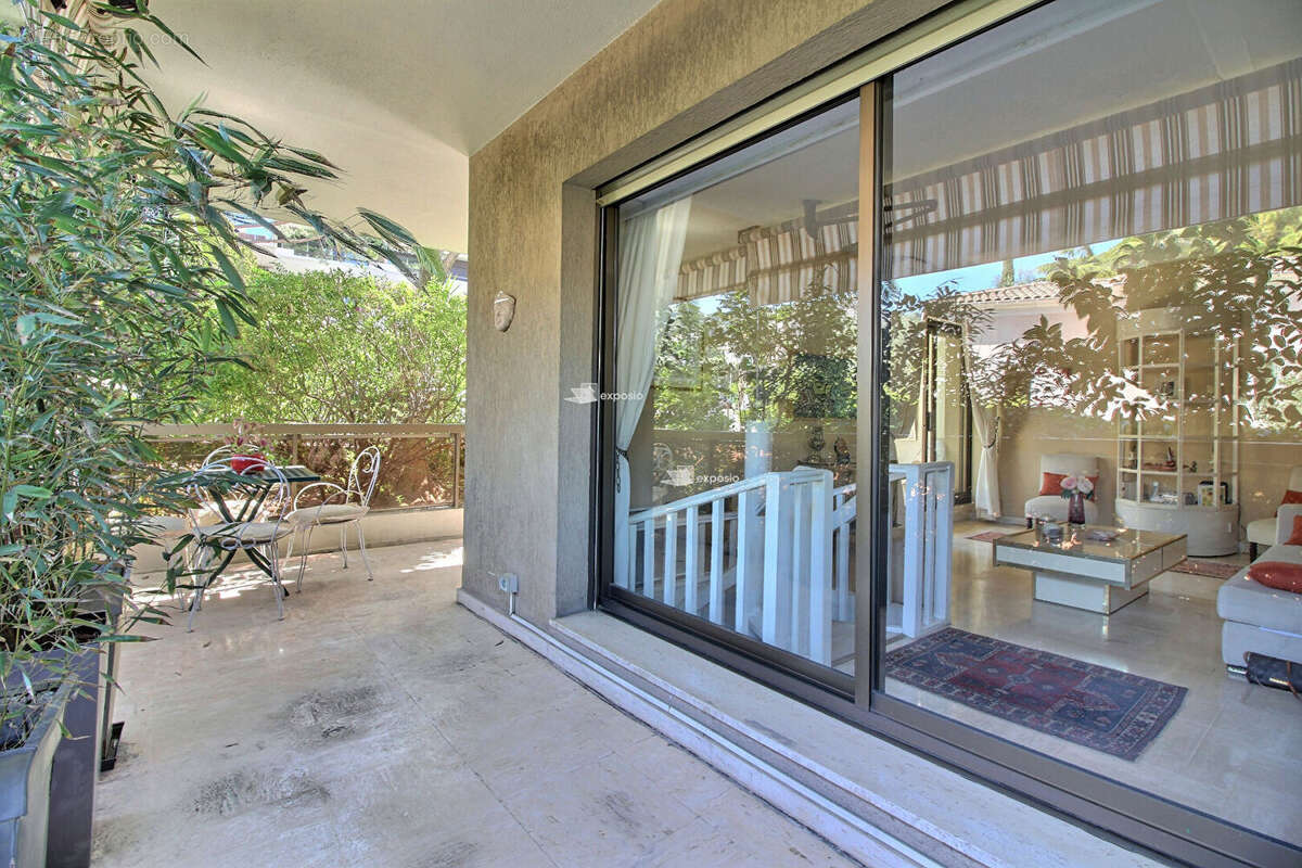 Appartement à LE CANNET