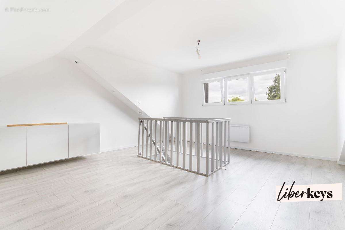 Maison à Hem - 123m² - 3 chambres + grand dressing - grande cuisine - jardin - photo 9