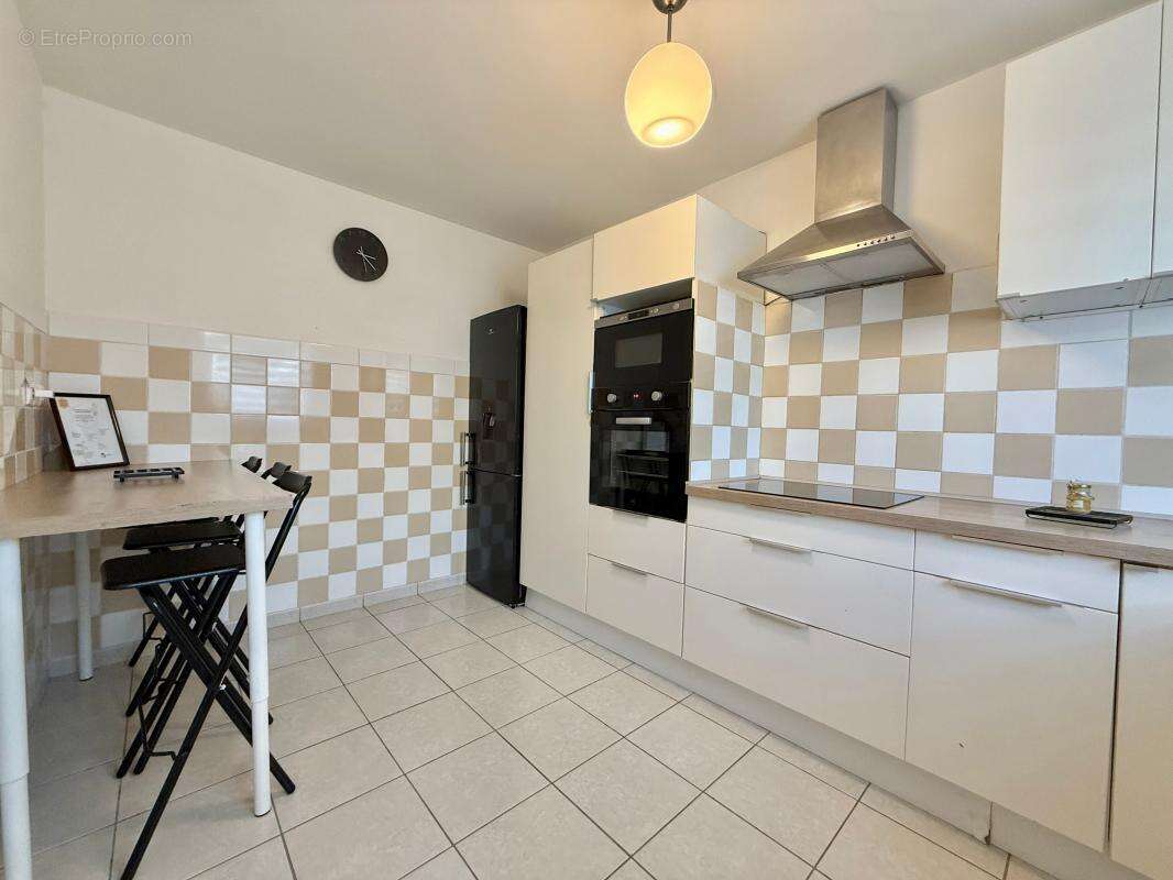 Appartement à CHENOVE