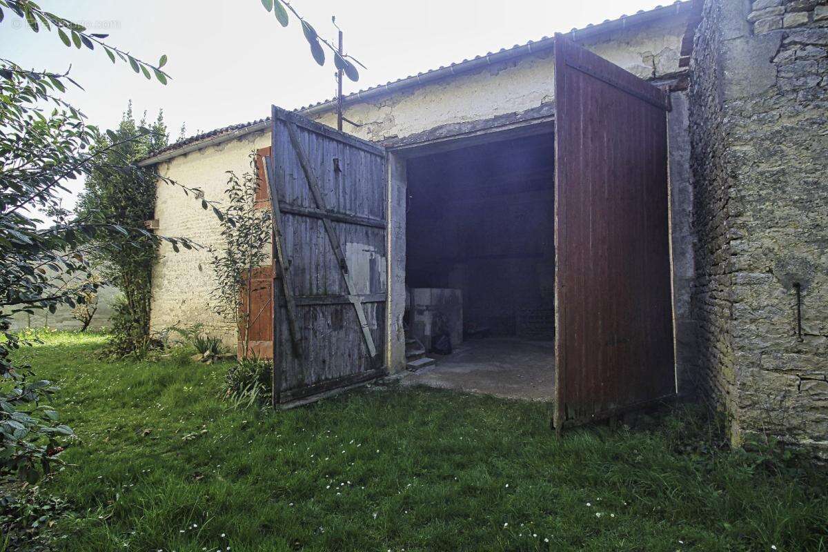 Maison à LA BENATE