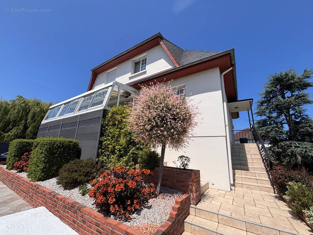 Maison à MERVILLE-FRANCEVILLE-PLAGE