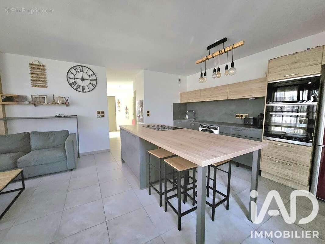 Photo 2 - Appartement à LE CANNET-DES-MAURES