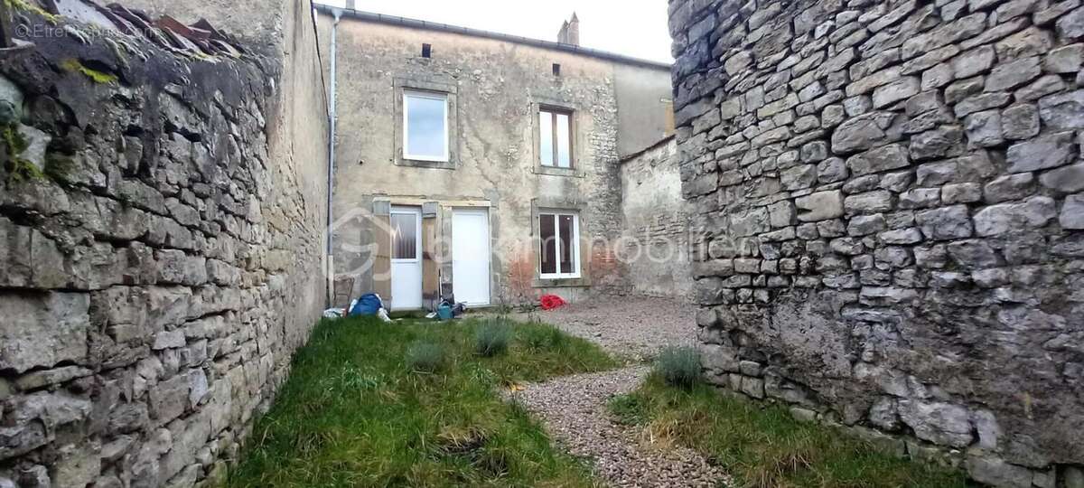 Maison à BOURBONNE-LES-BAINS