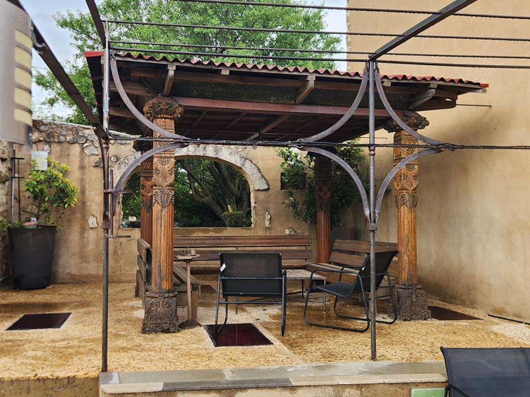 Authentique Mas Provençal : Le charme de la pierre - photo 16