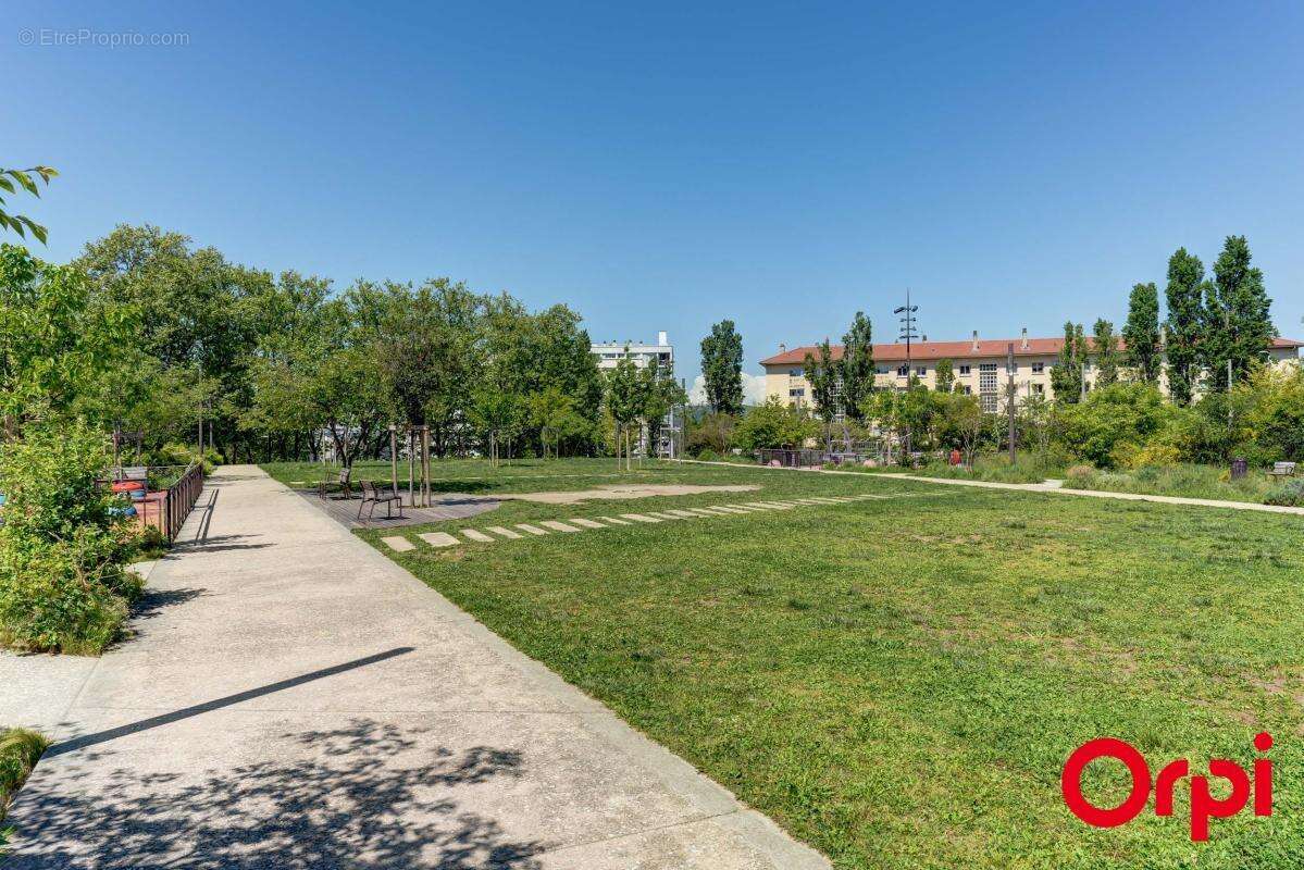 Appartement à CALUIRE-ET-CUIRE