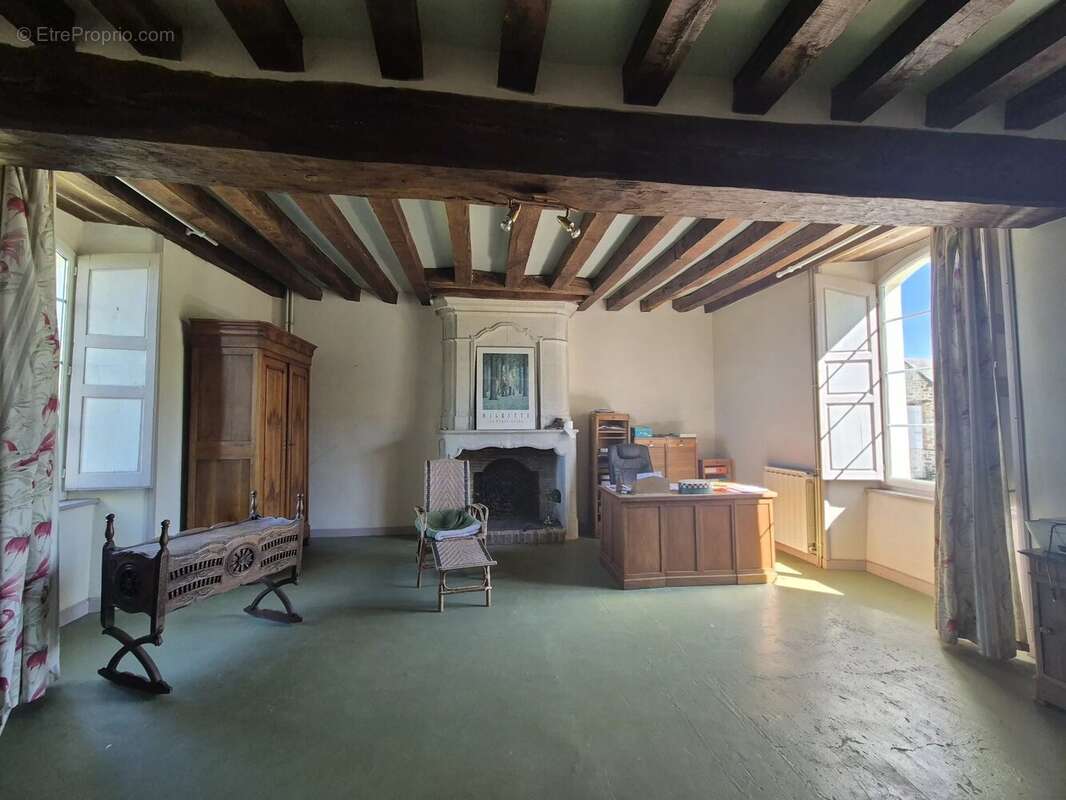 Maison à LOIGNE-SUR-MAYENNE