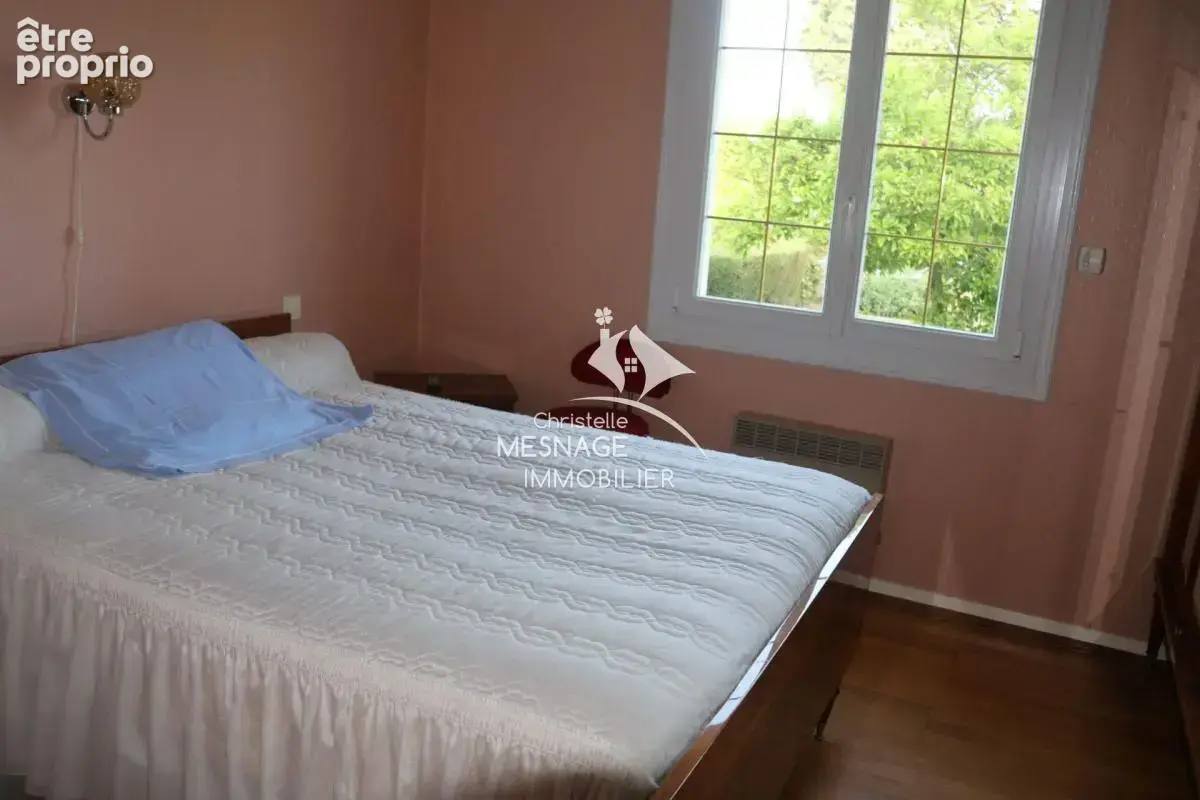 À vendre chez Christelle Mesnage immobilier, aux portes de D - photo 13
