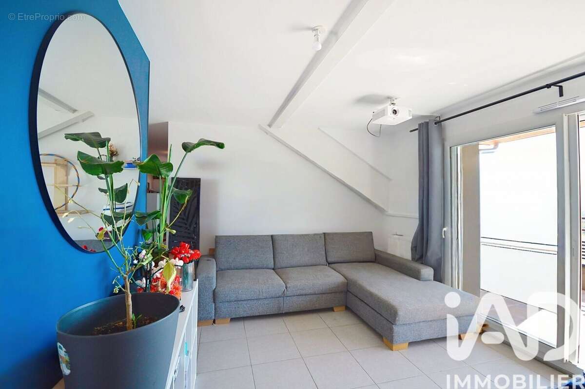 Photo 5 - Appartement à PERON