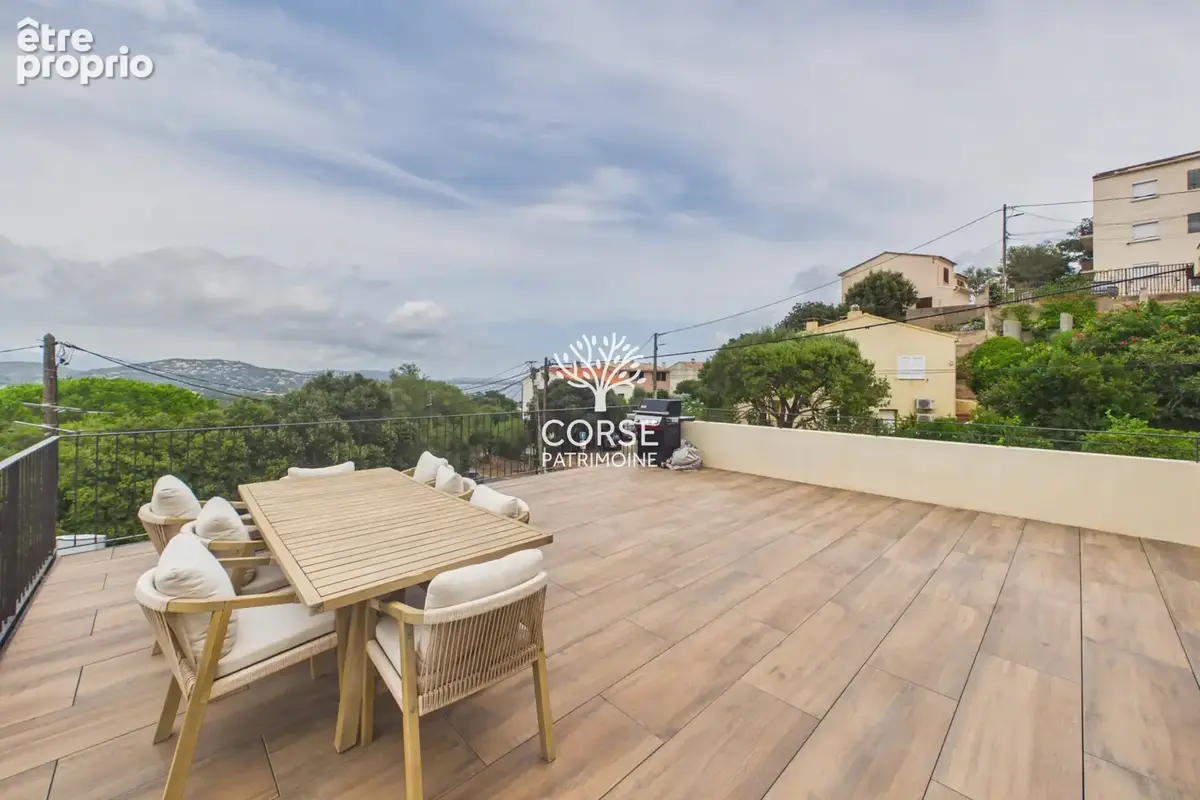 Appartement T4 de standing, coeur de ville avec terrasse de 50 m2 - photo 17