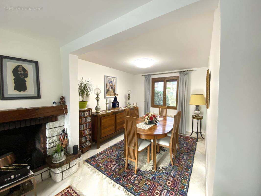 Maison à BENNECOURT